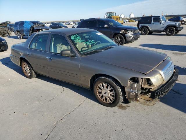 Photo 3 VIN: 2FAFP74W15X157080 - FORD CROWN VIC 