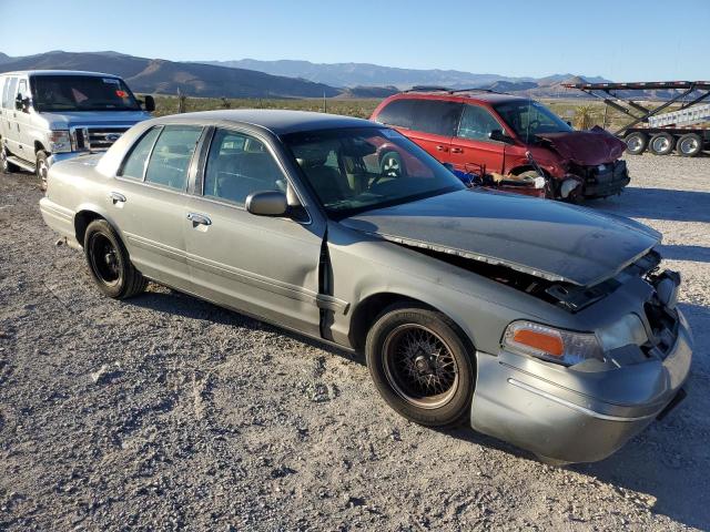 Photo 3 VIN: 2FAFP74W1XX146597 - FORD CROWN VIC 