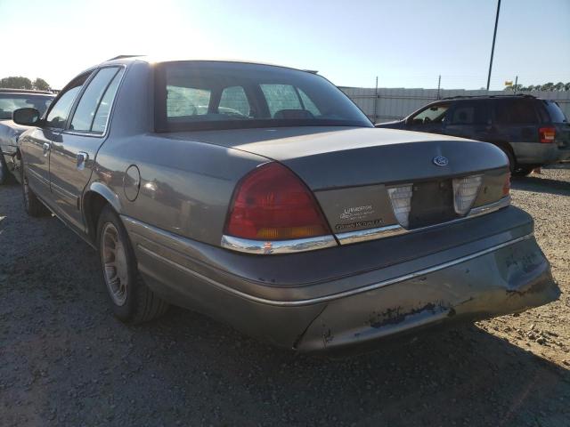 Photo 2 VIN: 2FAFP74W1YX123600 - FORD CROWN VIC 