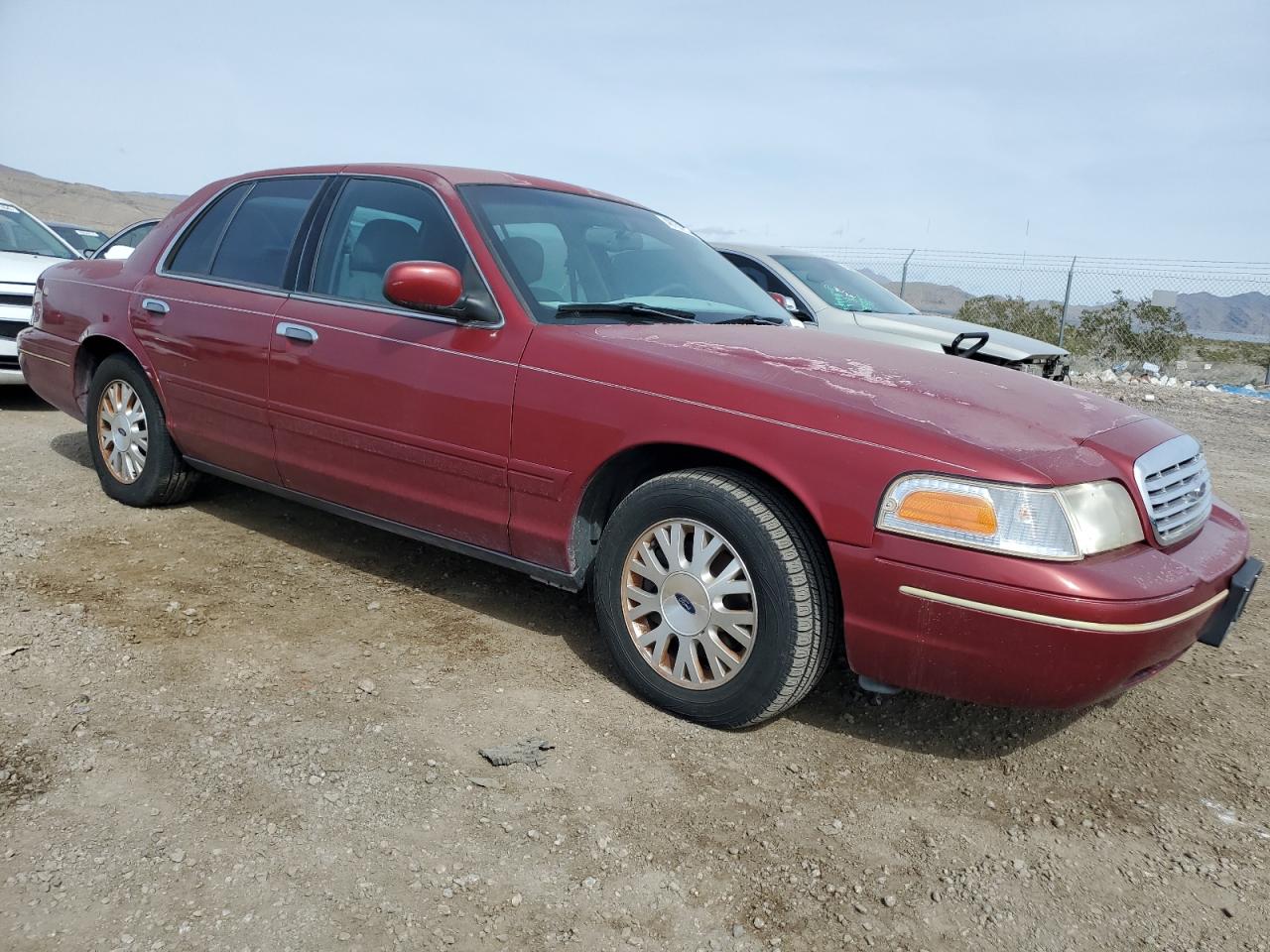 Photo 3 VIN: 2FAFP74W23X145033 - FORD CROWN VICTORIA 