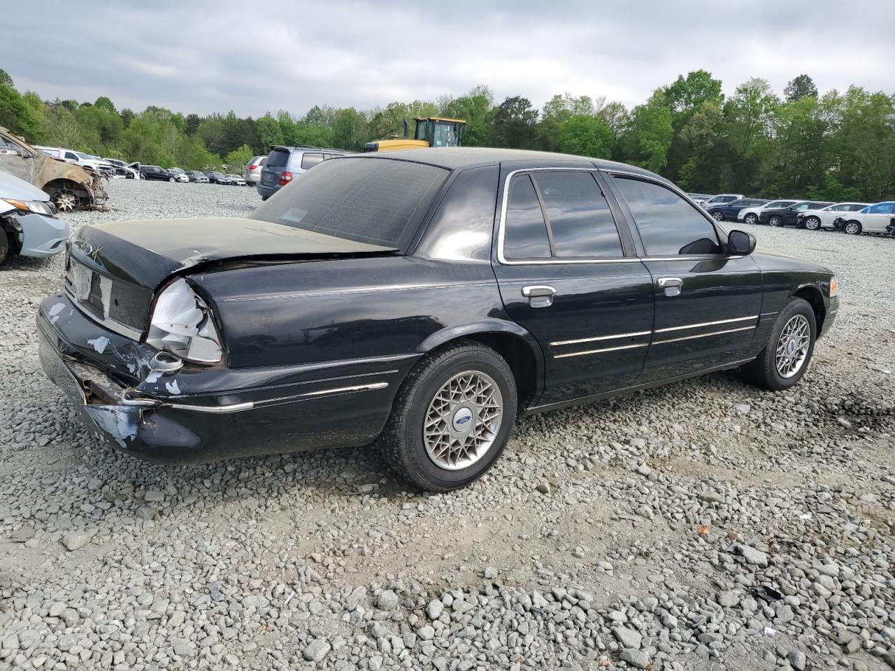 Photo 2 VIN: 2FAFP74W2XX129081 - FORD CROWN VICTORIA 