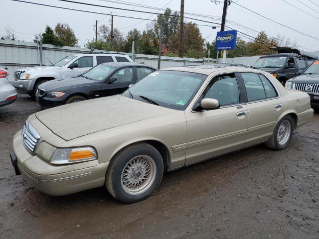 Photo 0 VIN: 2FAFP74W3XX220974 - FORD CROWN VIC 