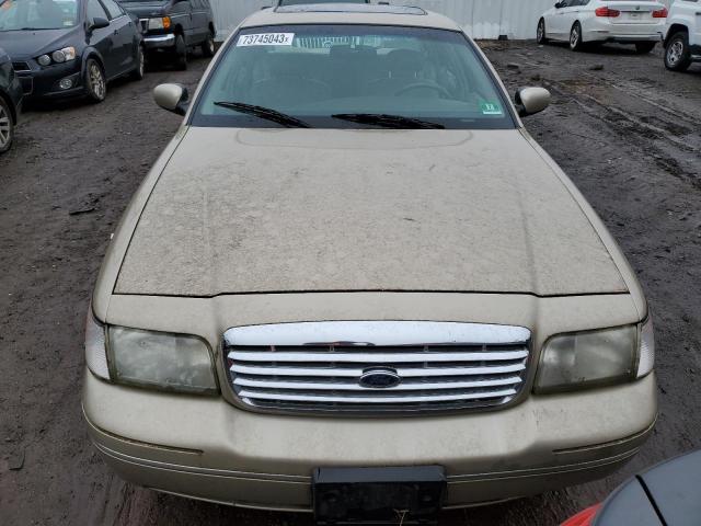 Photo 4 VIN: 2FAFP74W3XX220974 - FORD CROWN VIC 