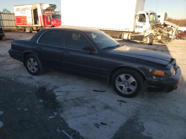 Photo 3 VIN: 2FAFP74W44X116621 - FORD CROWN VIC 