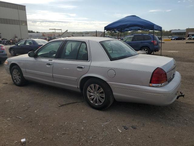 Photo 1 VIN: 2FAFP74W5WX115013 - FORD CROWN VIC 