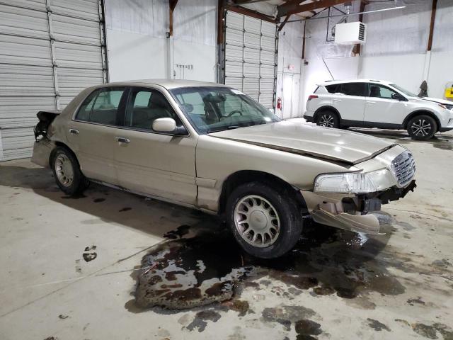 Photo 3 VIN: 2FAFP74W5YX132624 - FORD CROWN VIC 