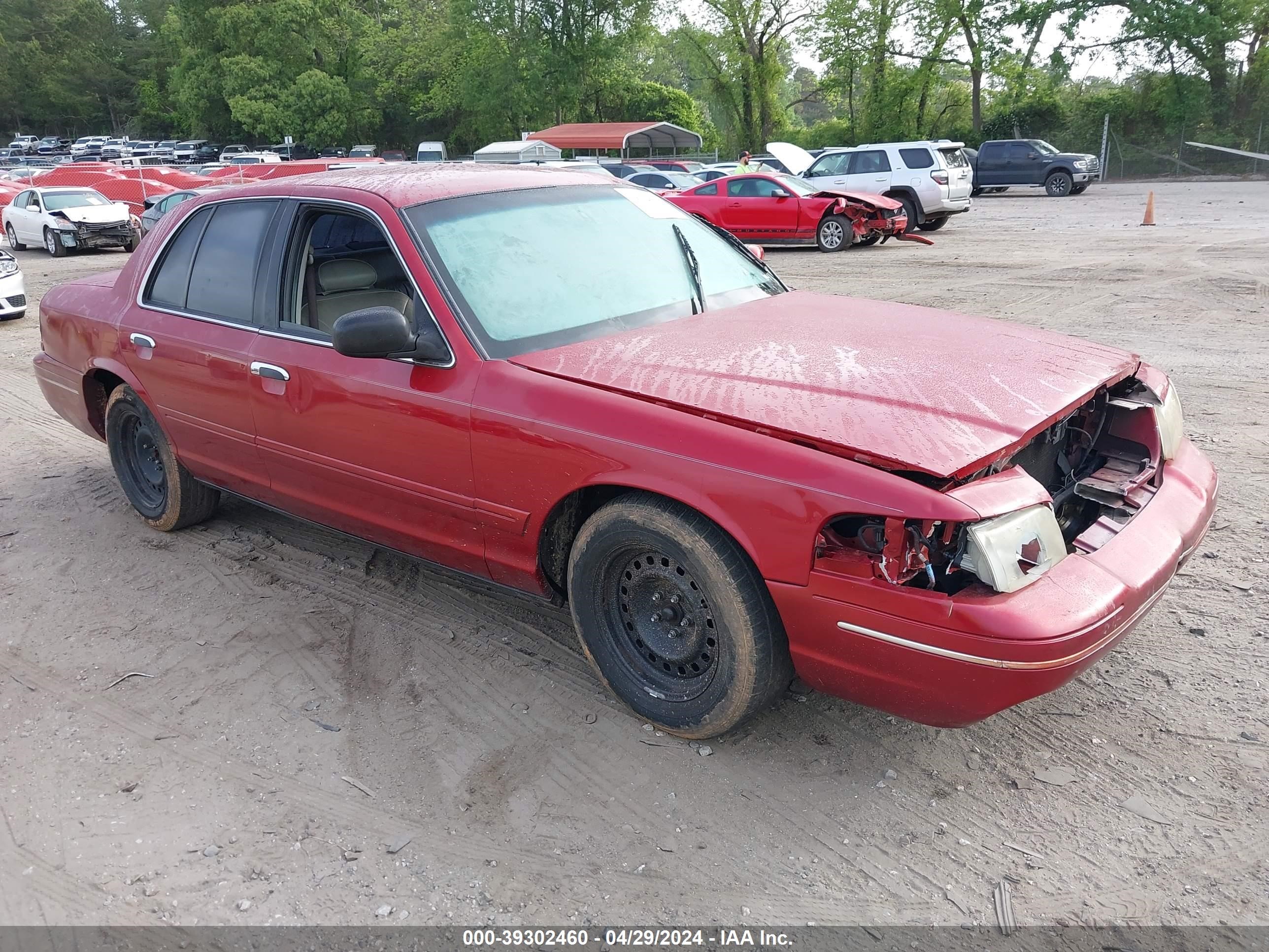 Photo 0 VIN: 2FAFP74W61X151852 - FORD CROWN VICTORIA 