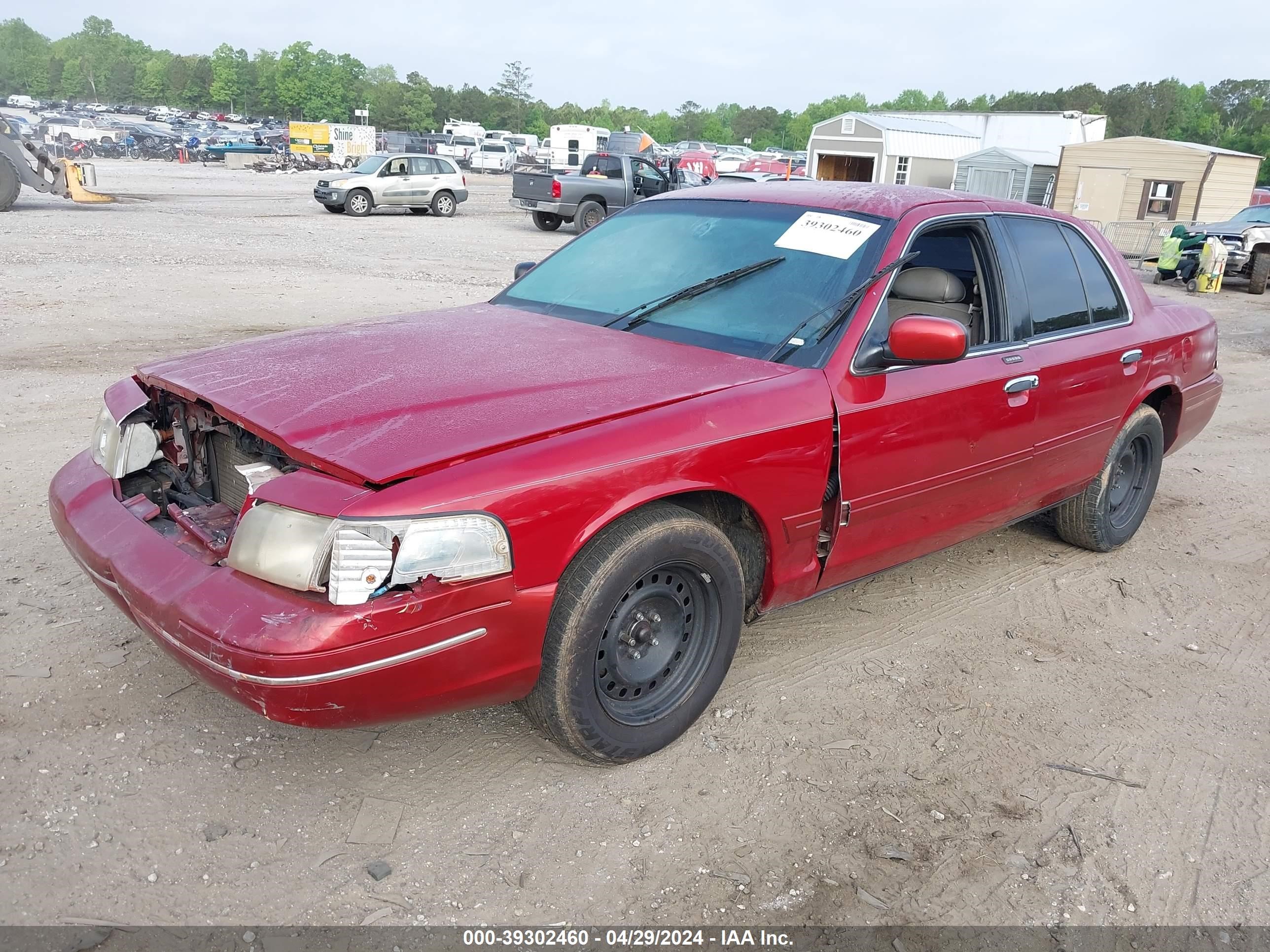 Photo 1 VIN: 2FAFP74W61X151852 - FORD CROWN VICTORIA 