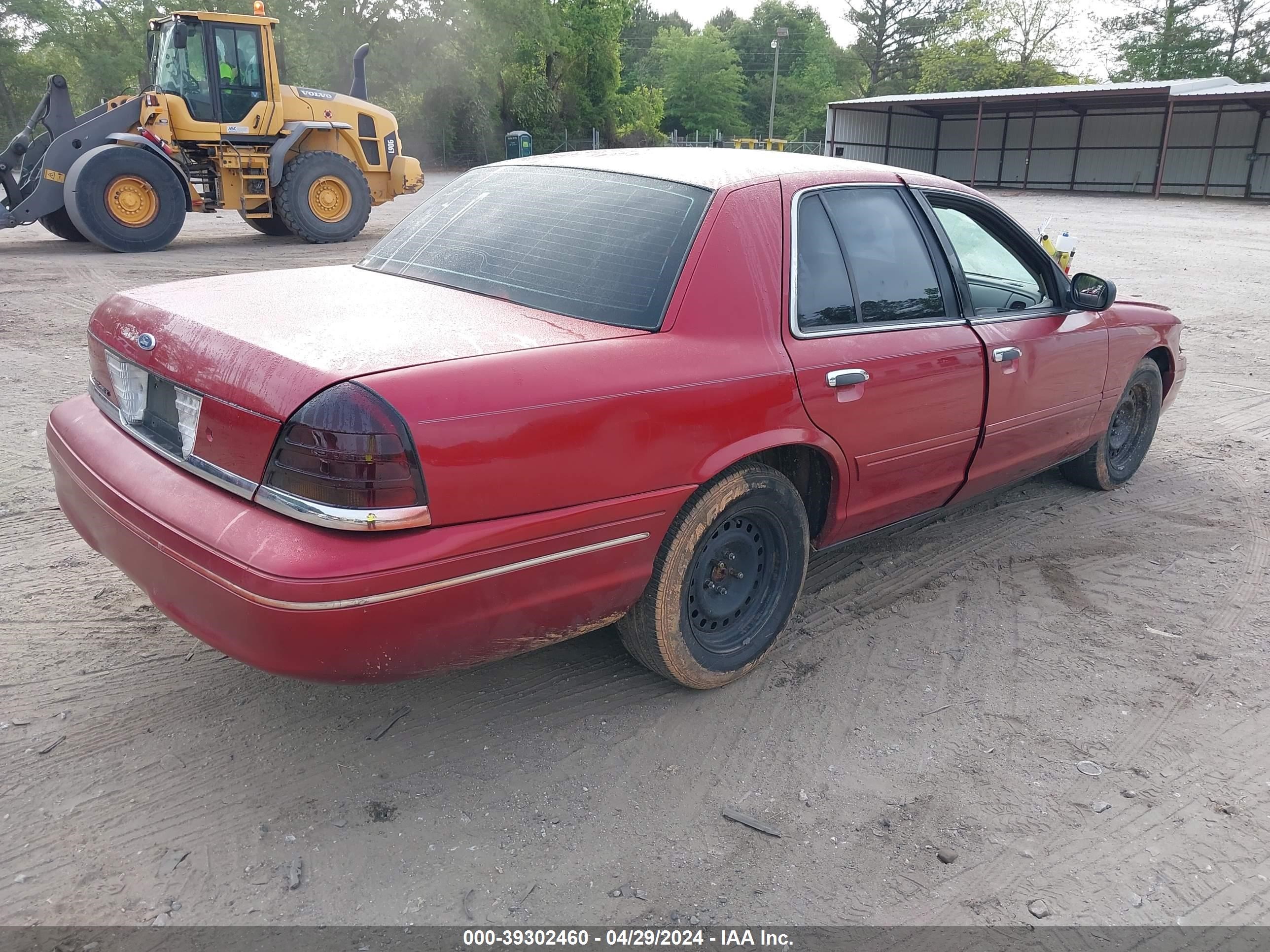 Photo 3 VIN: 2FAFP74W61X151852 - FORD CROWN VICTORIA 