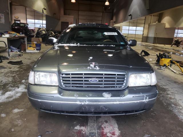 Photo 4 VIN: 2FAFP74W62X159483 - FORD CROWN VIC 