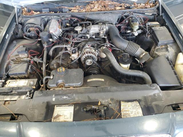 Photo 10 VIN: 2FAFP74W6WX135643 - FORD CROWN VIC 