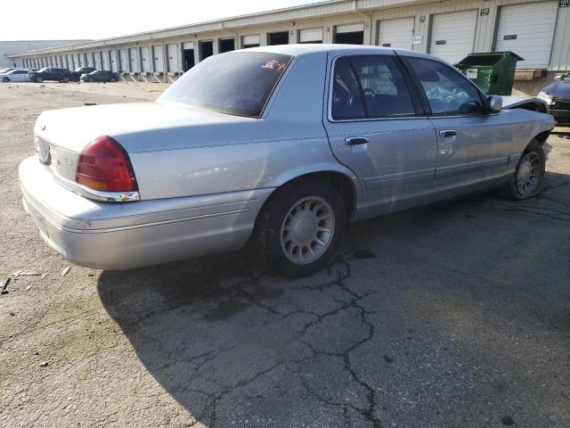 Photo 2 VIN: 2FAFP74W71X140245 - FORD CROWN VIC 