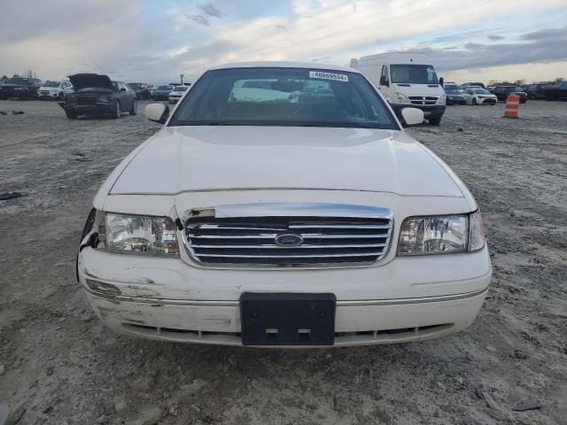 Photo 4 VIN: 2FAFP74W8WX128435 - FORD CROWN VIC 