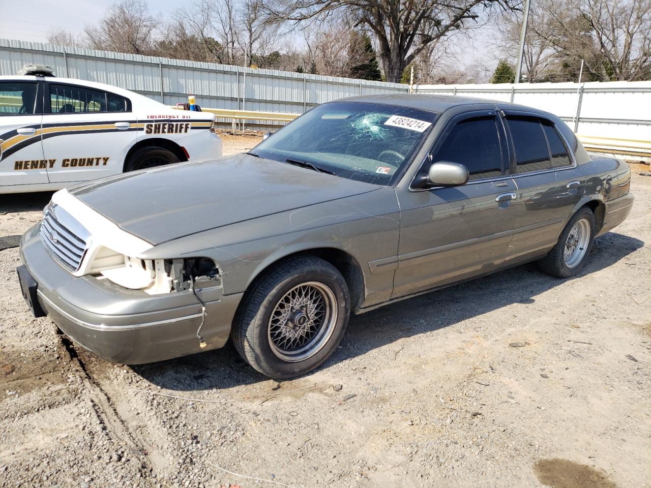 Photo 0 VIN: 2FAFP74W91X117503 - FORD CROWN VICTORIA 