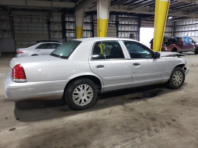 Photo 2 VIN: 2FAFP74WX3X177762 - FORD CROWN VIC 