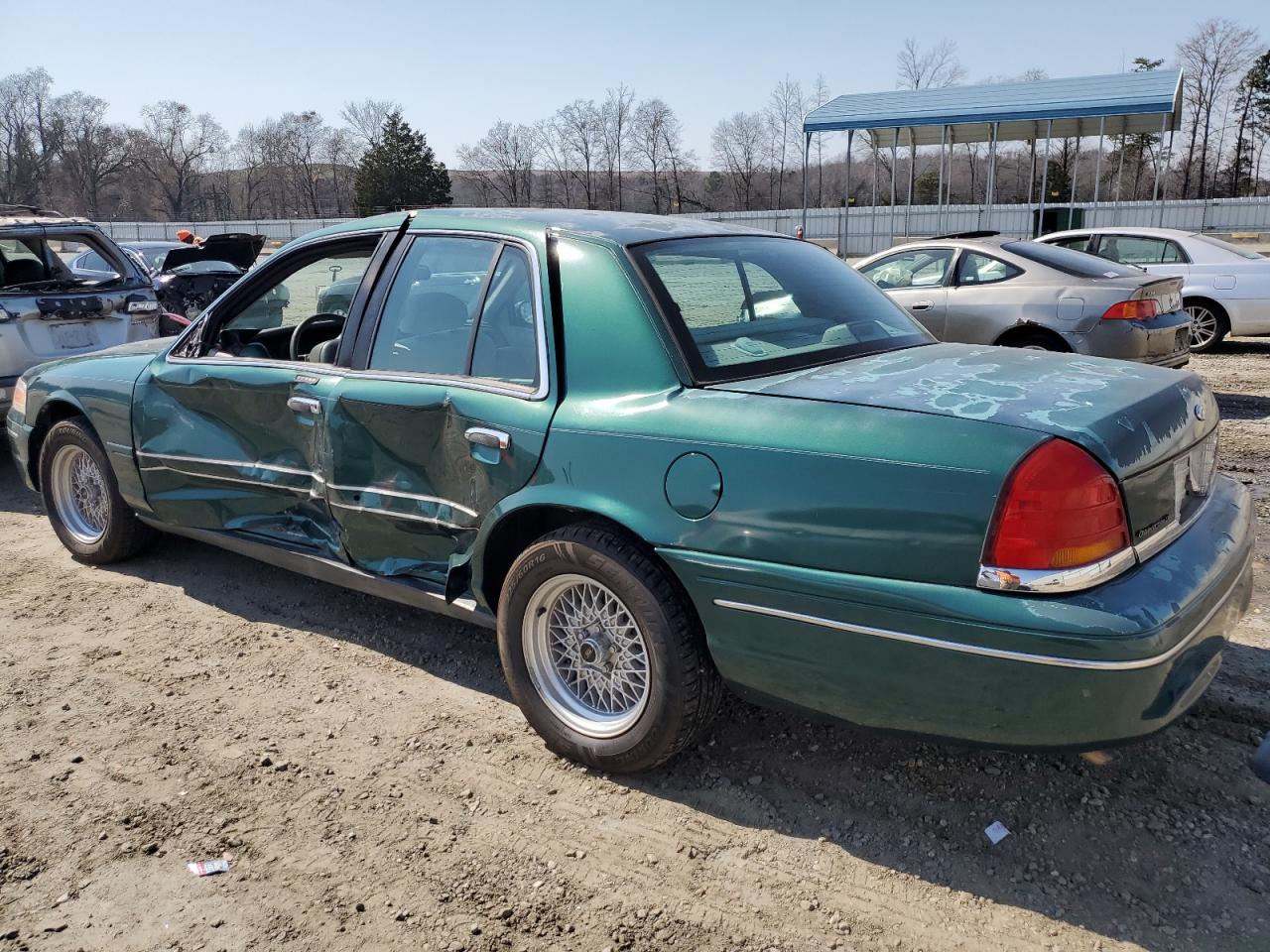 Photo 1 VIN: 2FAFP74WXYX108920 - FORD CROWN VICTORIA 