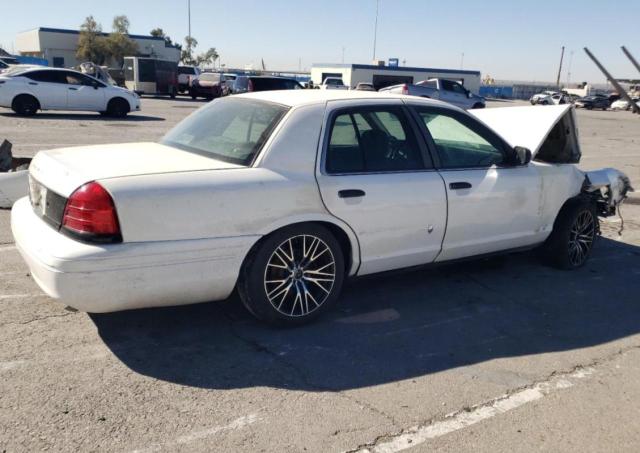 Photo 2 VIN: 2FAHP71V19X140256 - FORD CROWN VIC 