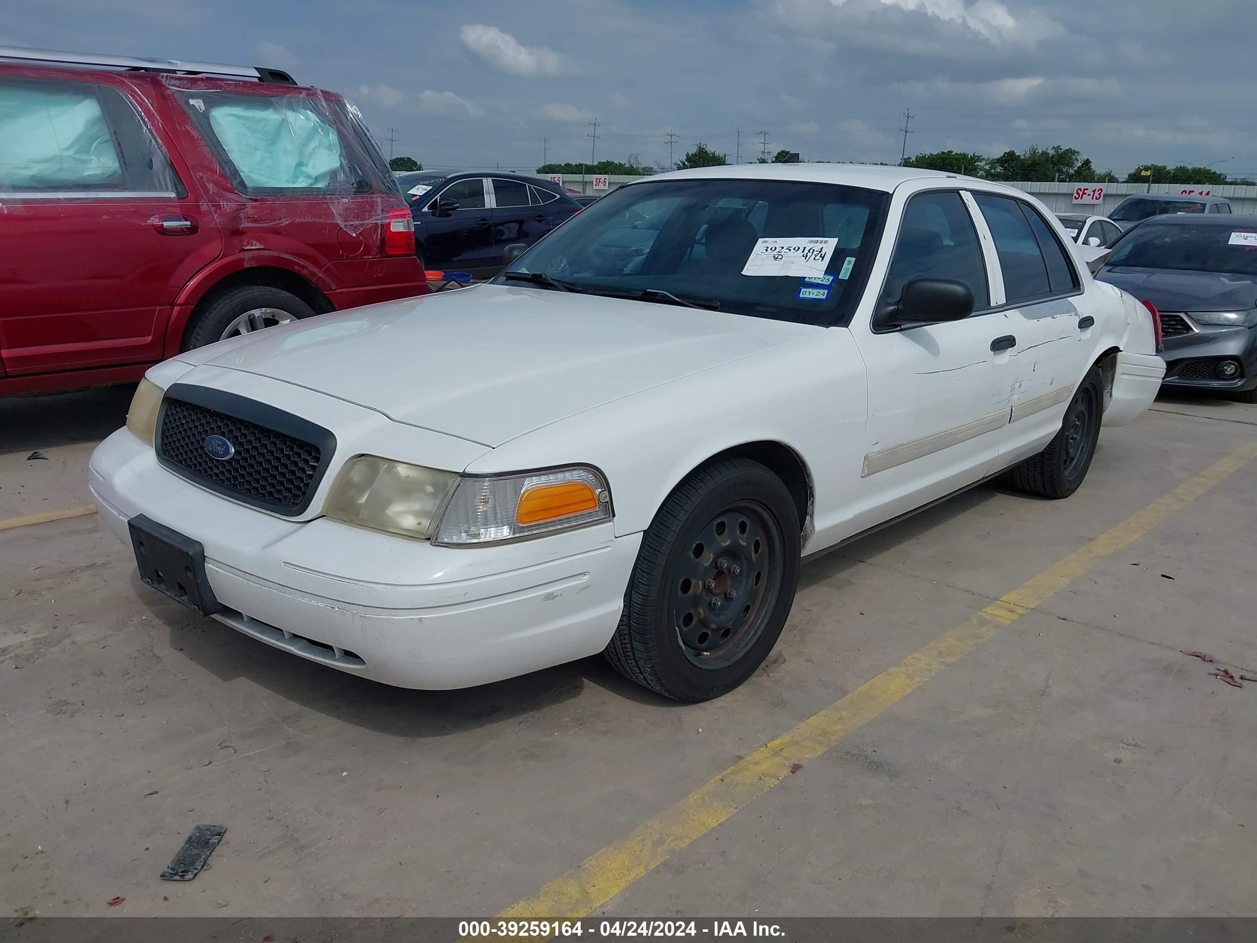 Photo 1 VIN: 2FAHP71V29X131355 - FORD CROWN VICTORIA 