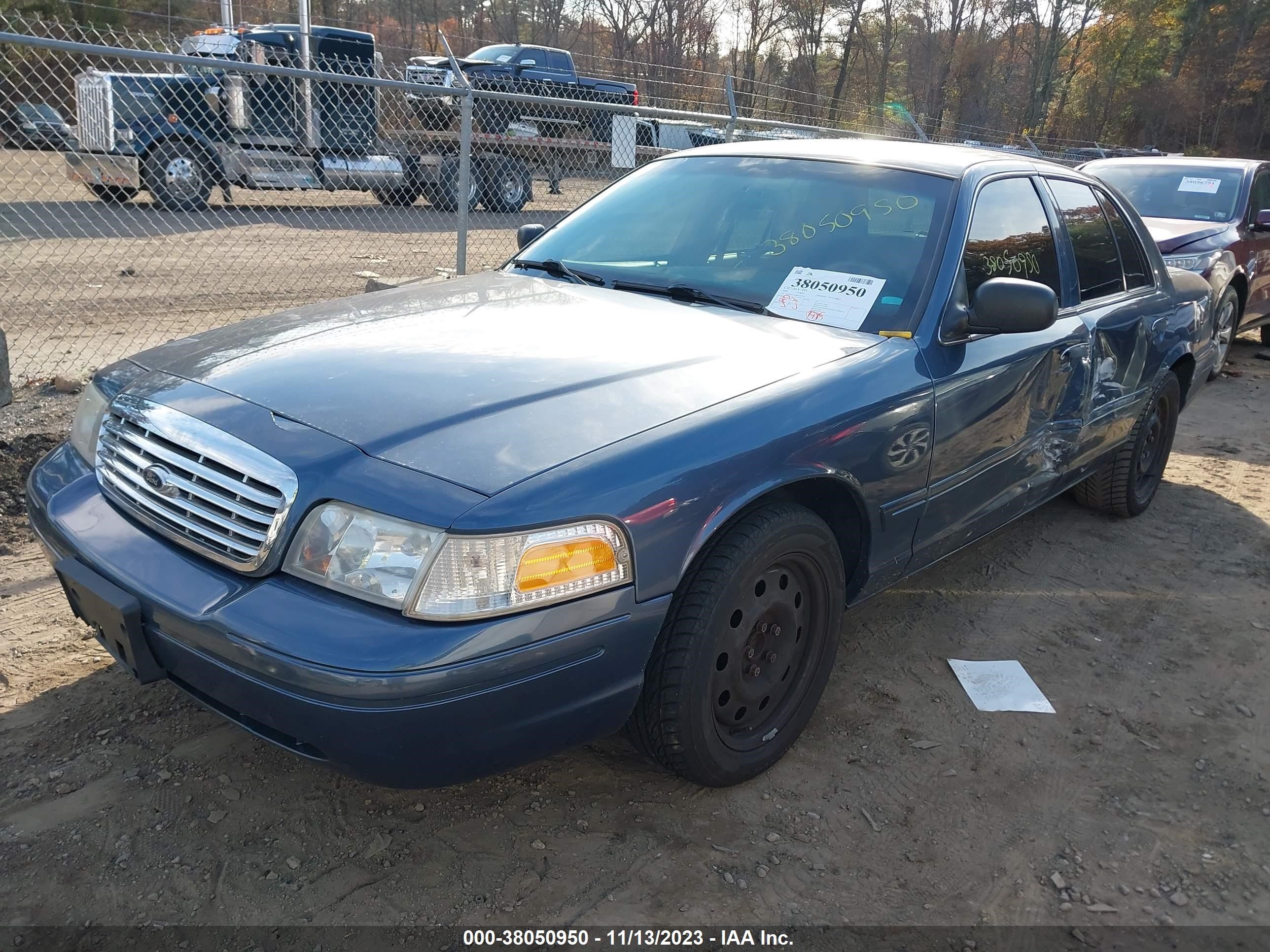 Photo 1 VIN: 2FAHP71V48X111736 - FORD POLICE 