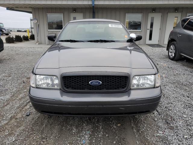 Photo 4 VIN: 2FAHP71V49X104982 - FORD CROWN VIC 