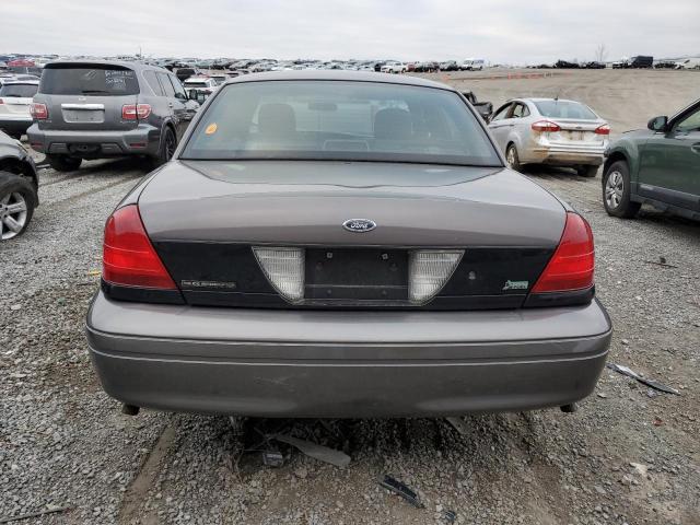 Photo 5 VIN: 2FAHP71V49X104982 - FORD CROWN VIC 