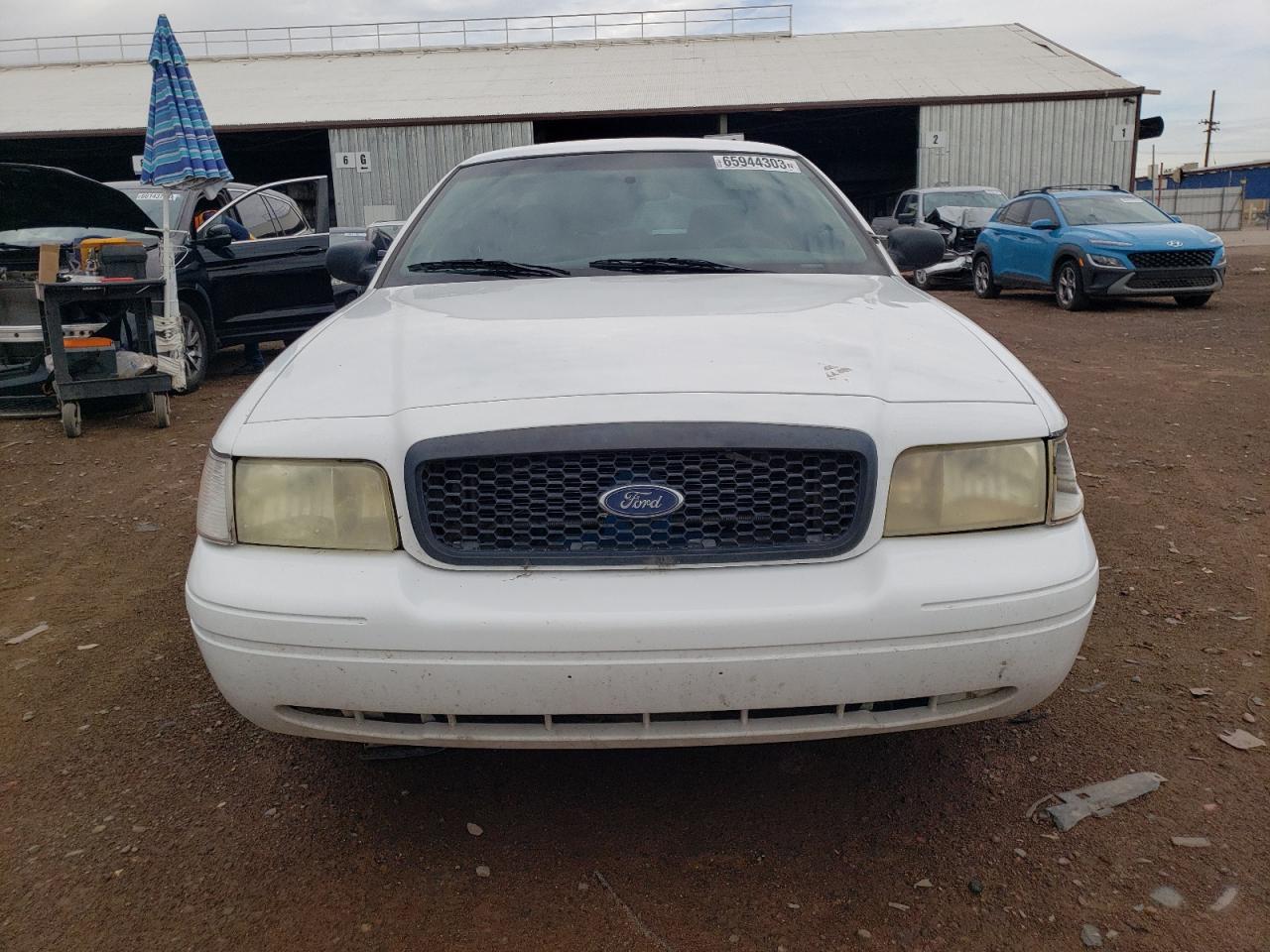 Photo 4 VIN: 2FAHP71V58X136967 - FORD CROWN VICTORIA 