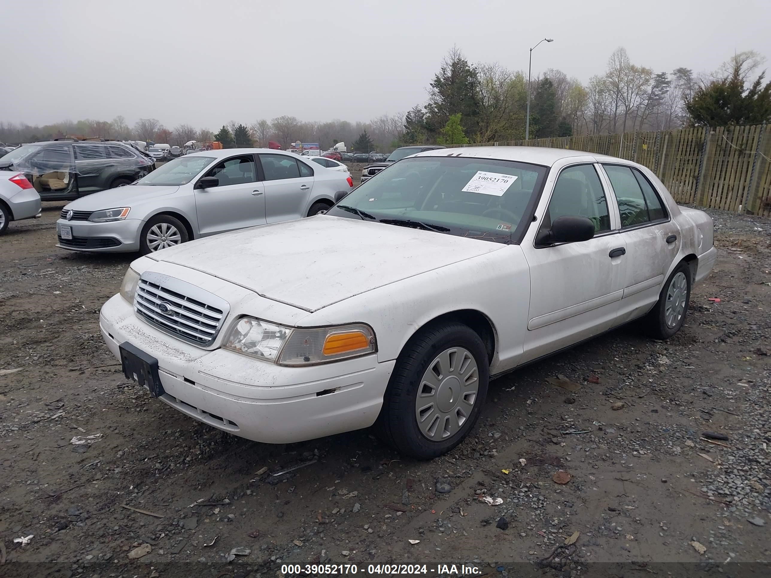 Photo 1 VIN: 2FAHP71V58X152148 - FORD CROWN VICTORIA 