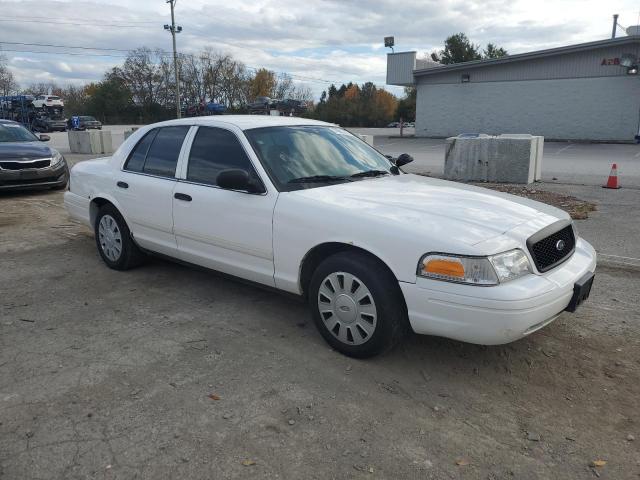 Photo 3 VIN: 2FAHP71V69X102733 - FORD CROWN VIC 