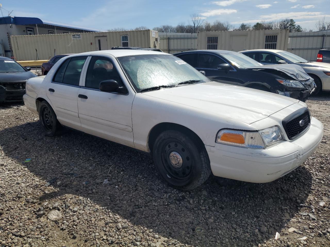 Photo 3 VIN: 2FAHP71V78X155925 - FORD CROWN VICTORIA 