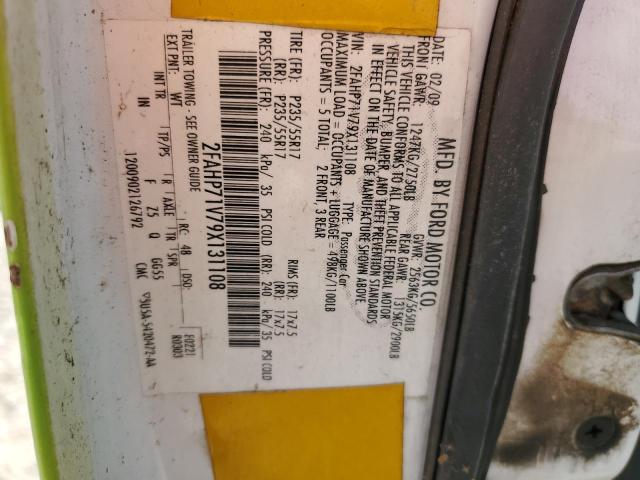 Photo 11 VIN: 2FAHP71V79X131108 - FORD CROWN VIC 