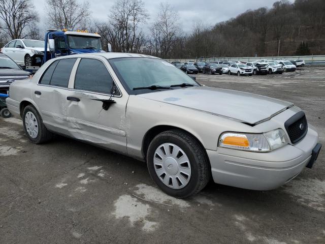 Photo 3 VIN: 2FAHP71V88X126126 - FORD CROWN VIC 