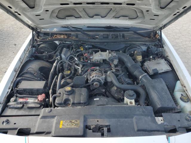 Photo 10 VIN: 2FAHP71VX9X125268 - FORD CROWN VICT 