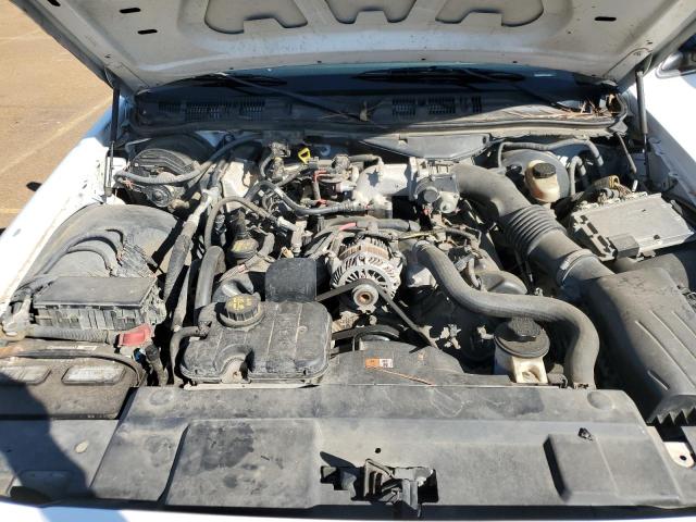 Photo 10 VIN: 2FAHP71VX9X133970 - FORD CROWN VIC 