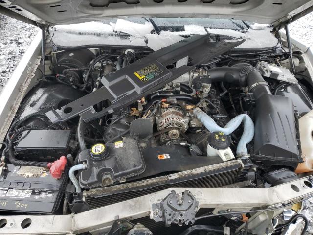 Photo 10 VIN: 2FAHP71W05X174899 - FORD CROWN VIC 