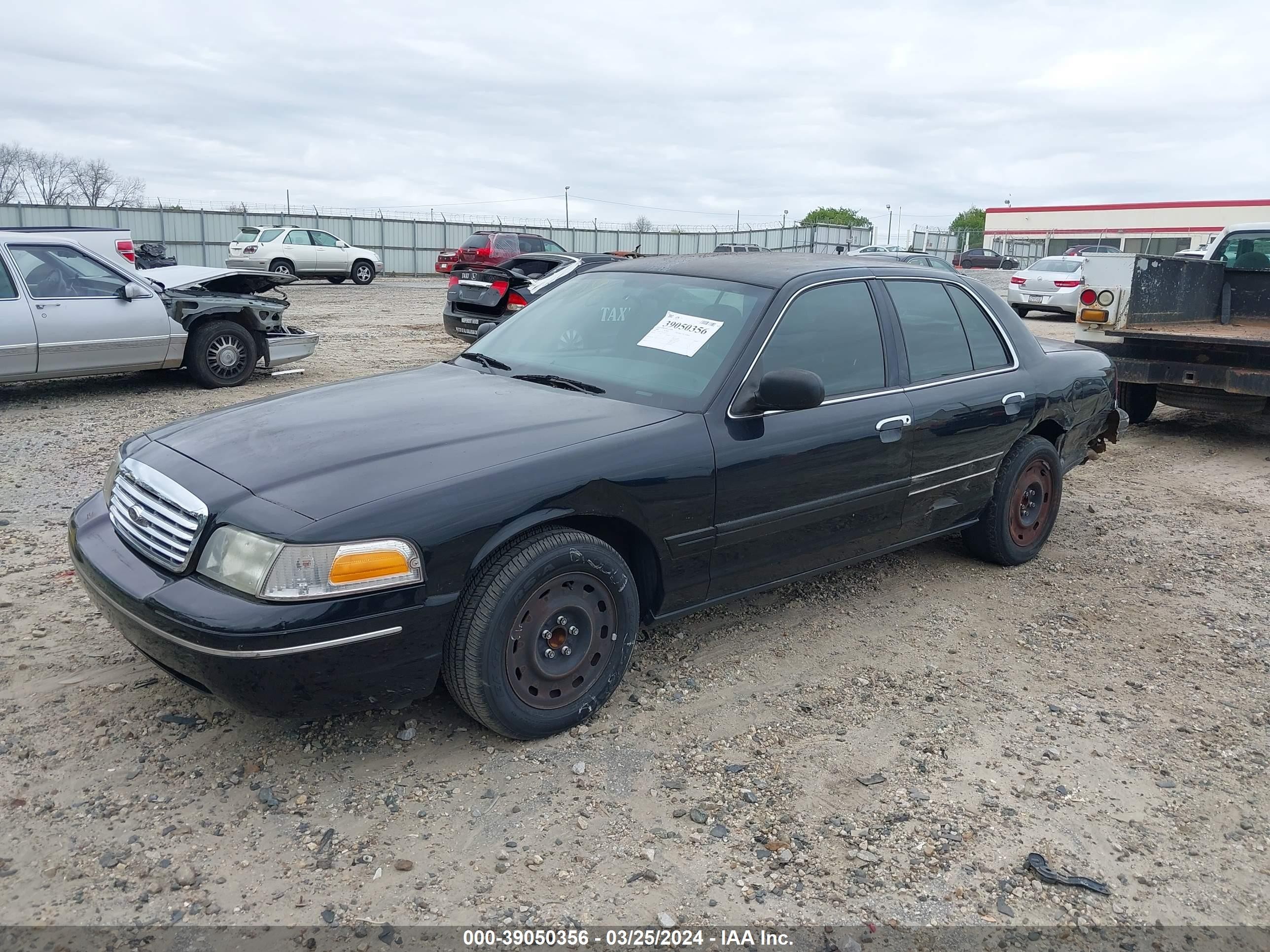 Photo 1 VIN: 2FAHP71W43X173512 - FORD CROWN VICTORIA 