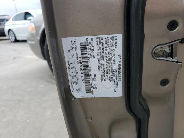 Photo 12 VIN: 2FAHP74W05X117047 - FORD CROWN VICT 