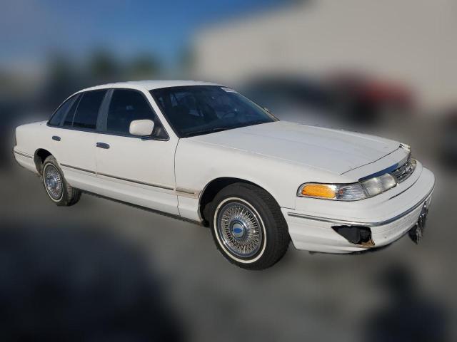 Photo 3 VIN: 2FALP73W3TX166526 - FORD CROWN VIC 