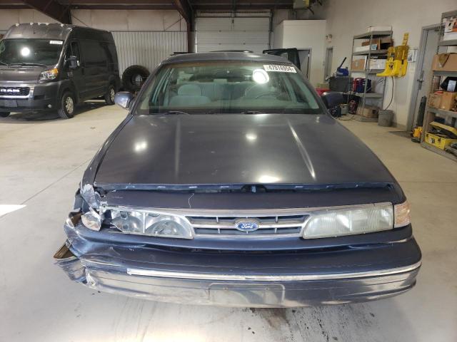 Photo 4 VIN: 2FALP74W3TX117454 - FORD CROWN VIC 