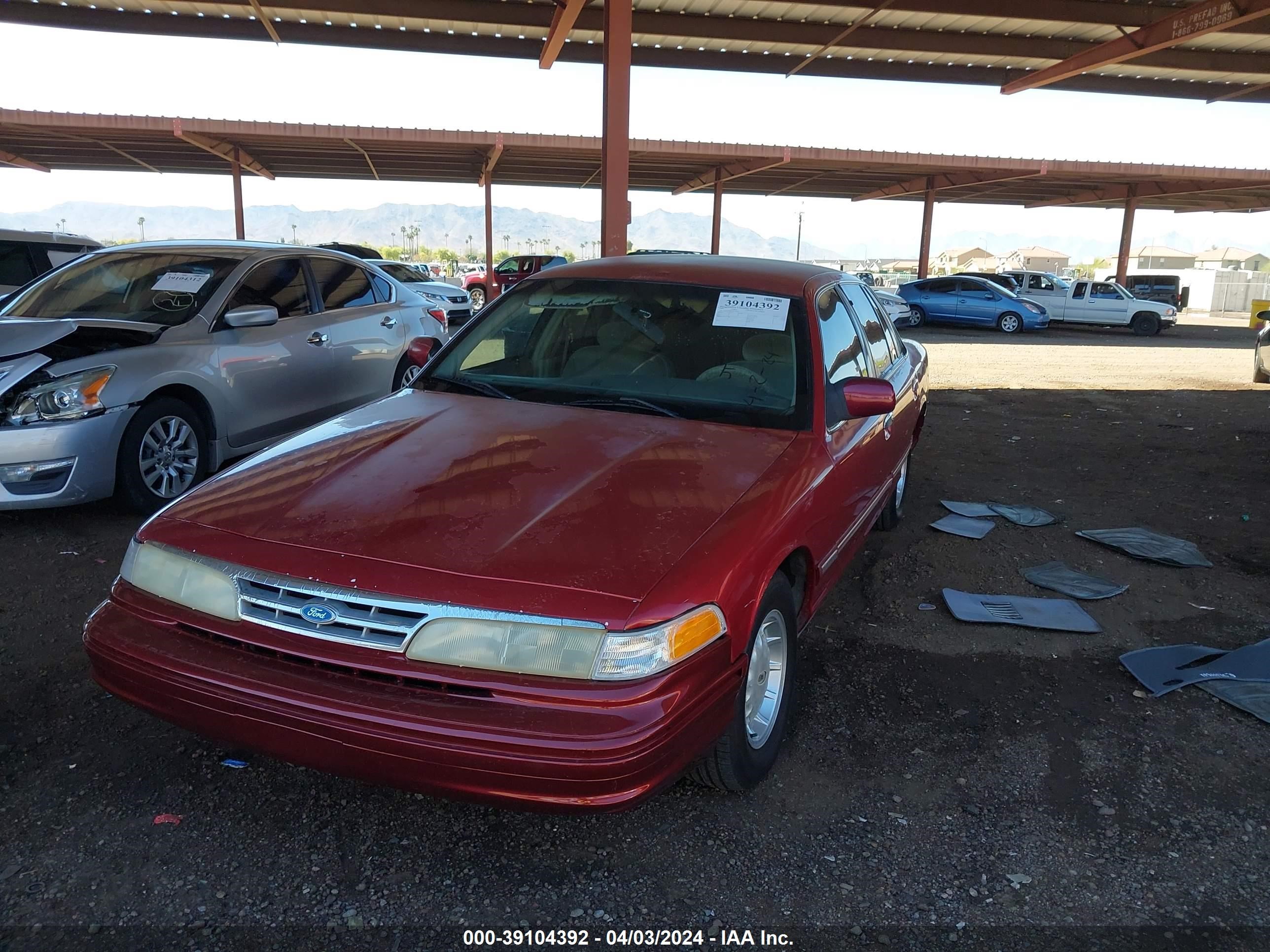 Photo 1 VIN: 2FALP74W3VX109440 - FORD CROWN VICTORIA 