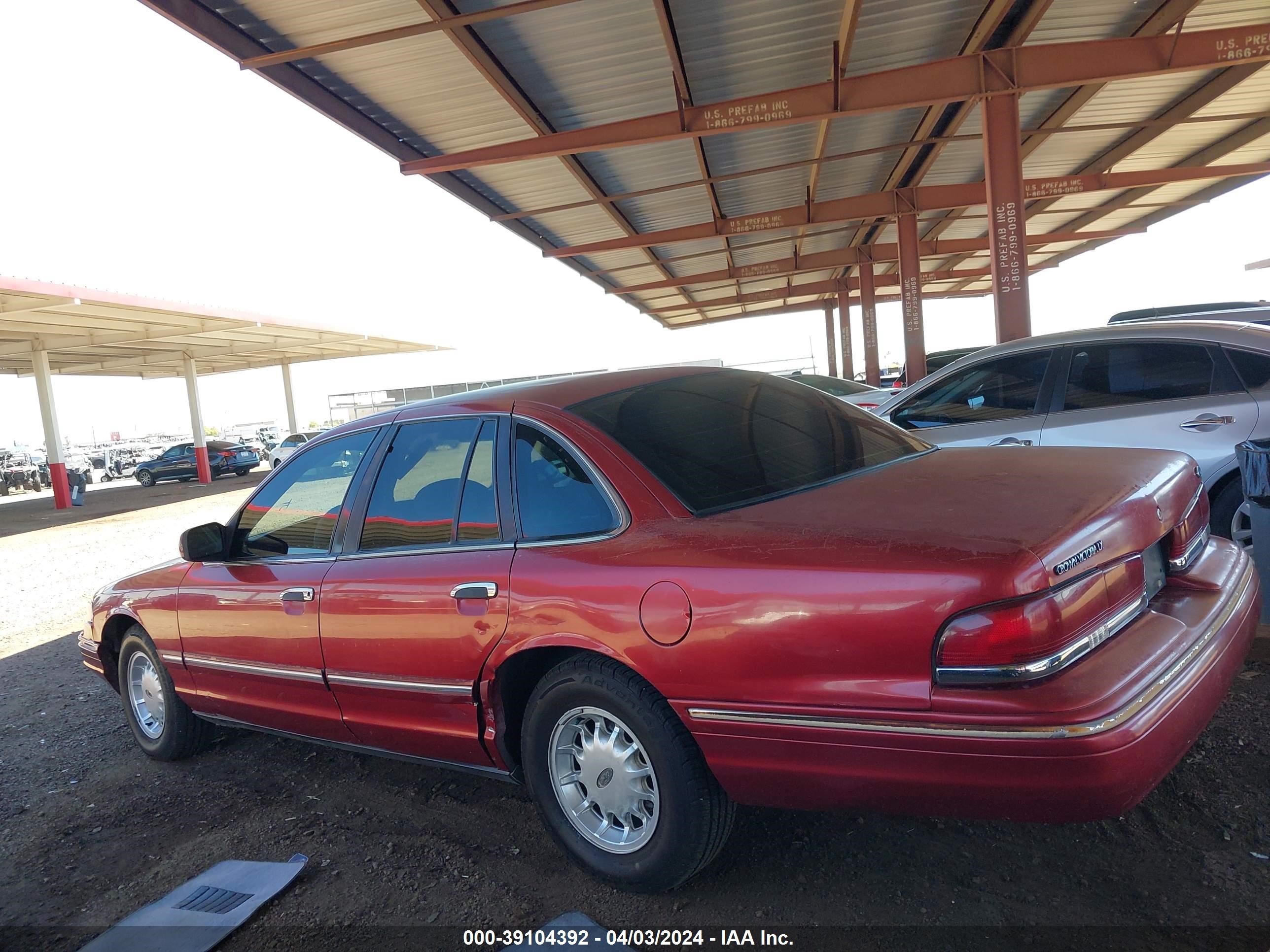 Photo 13 VIN: 2FALP74W3VX109440 - FORD CROWN VICTORIA 