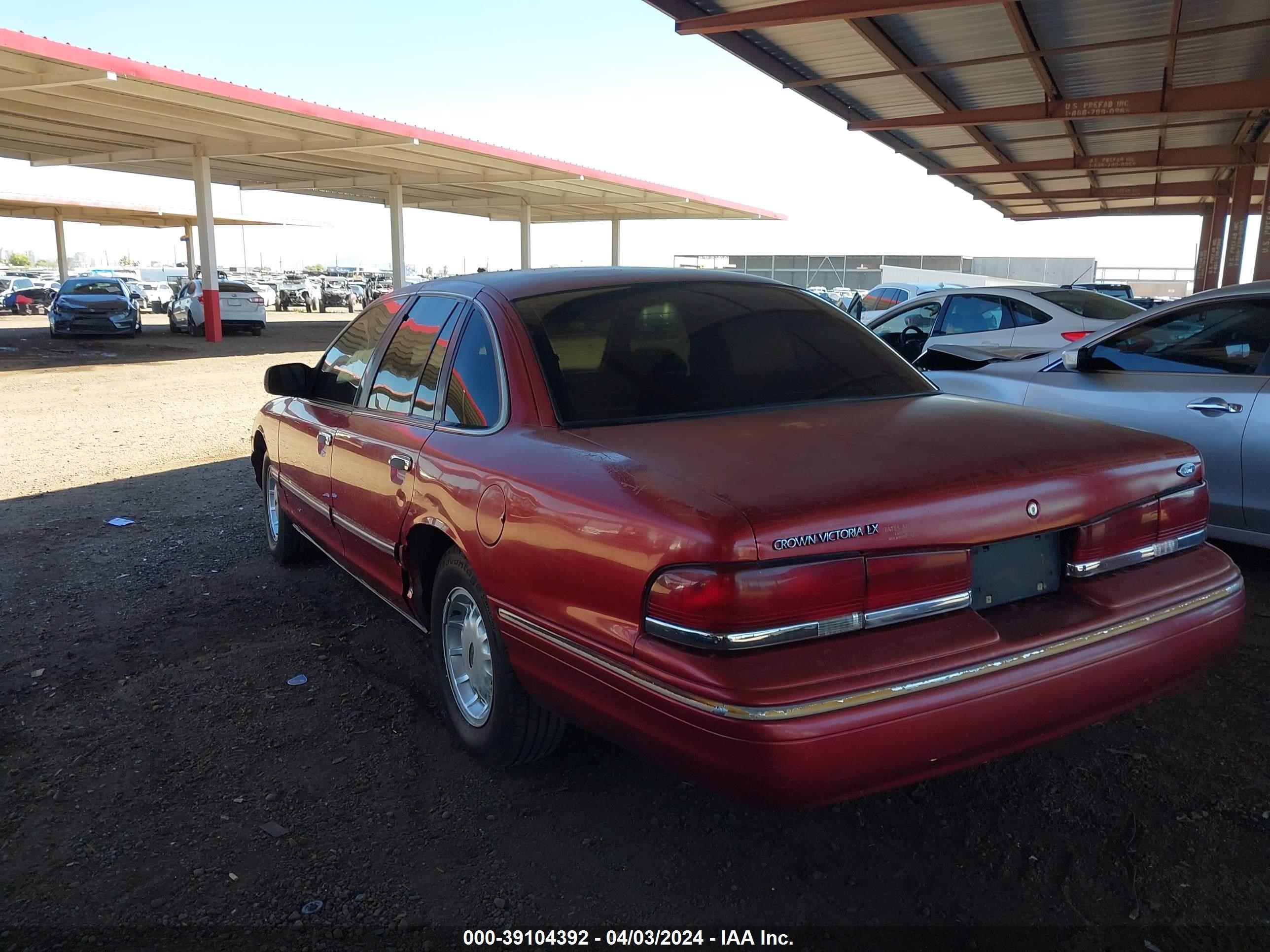 Photo 2 VIN: 2FALP74W3VX109440 - FORD CROWN VICTORIA 