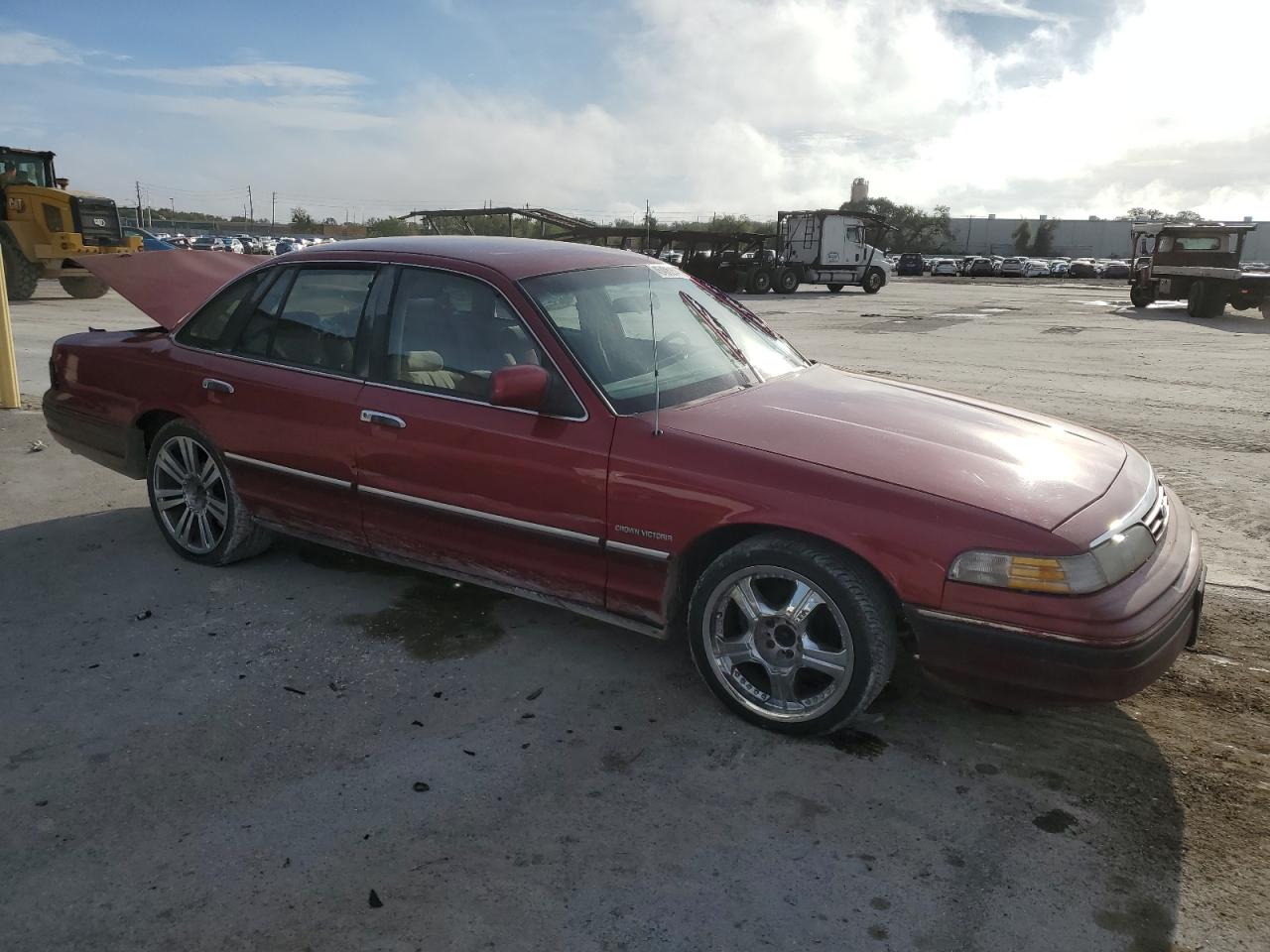 Photo 3 VIN: 2FALP74W7RX118180 - FORD CROWN VICTORIA 