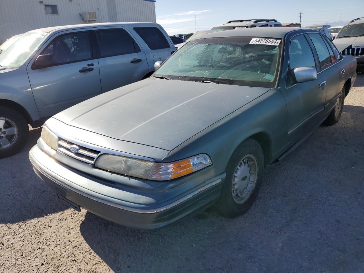 Photo 0 VIN: 2FALP74W9SX128666 - FORD CROWN VICTORIA 