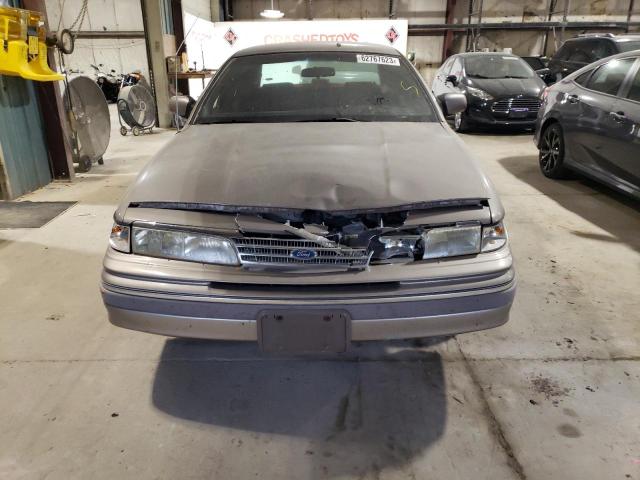 Photo 4 VIN: 2FALP74WXRX152808 - FORD CROWN VIC 