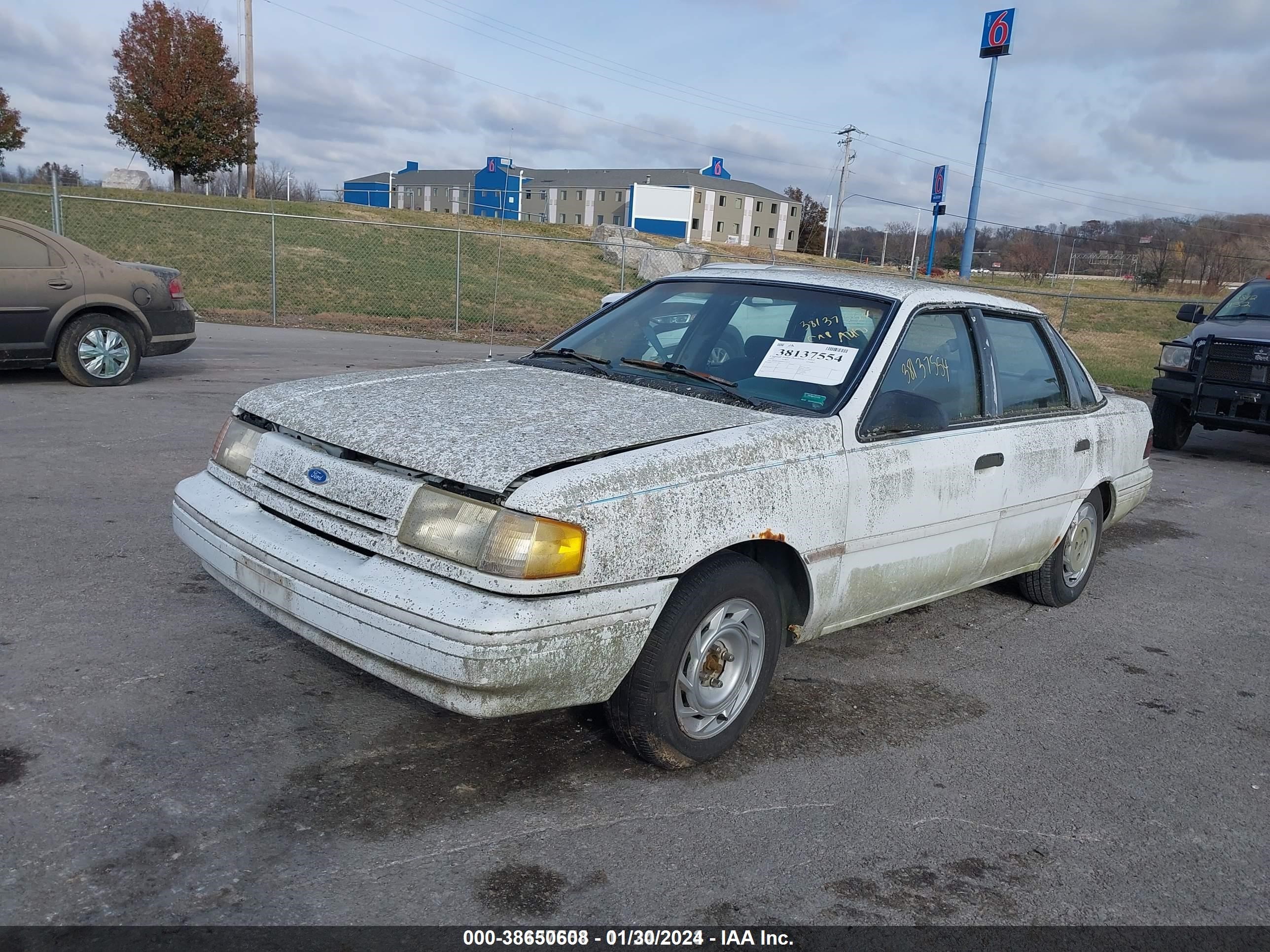 Photo 2 VIN: 2FAPP36X9NB115627 - FORD TEMPO 