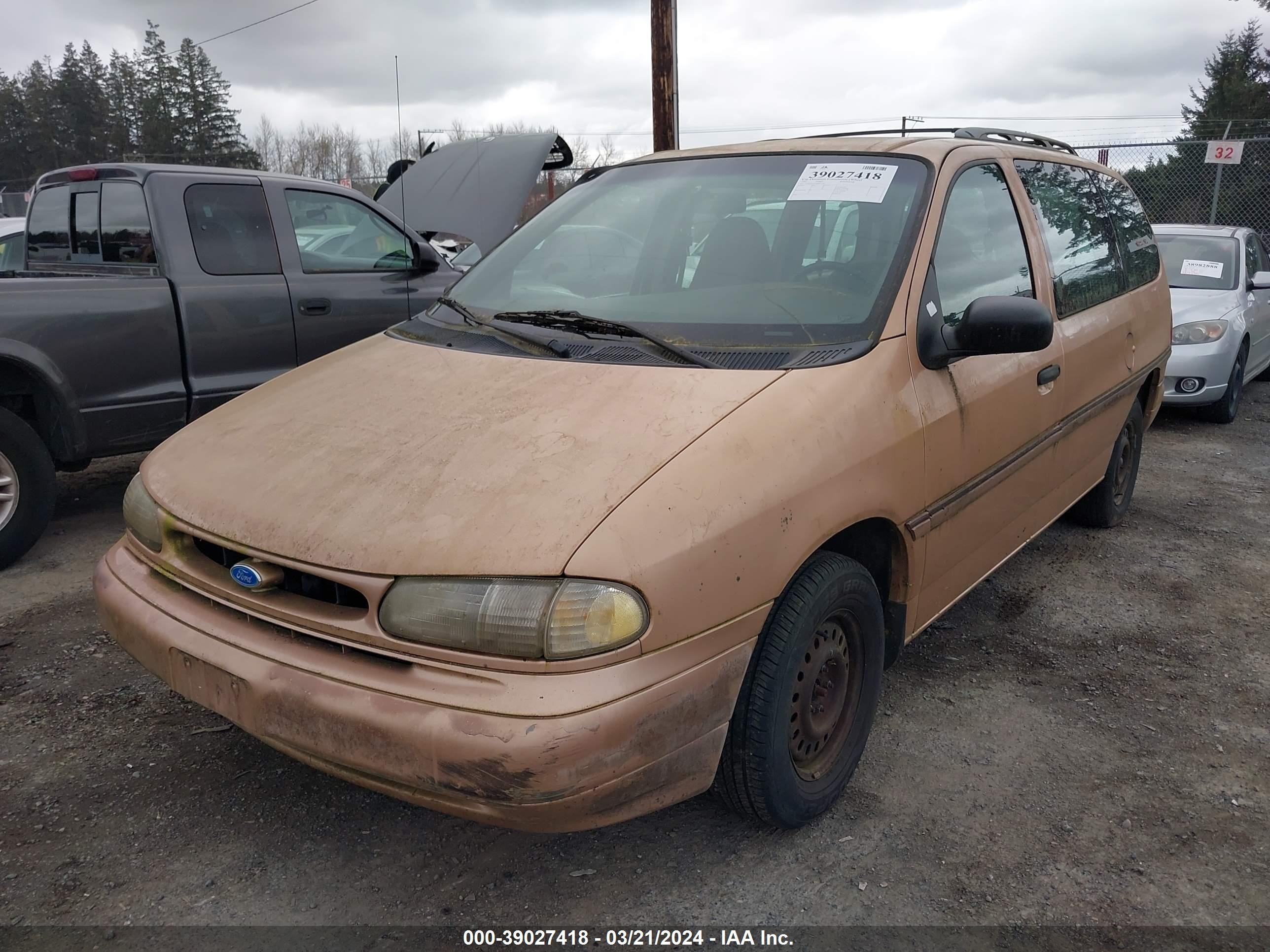 Photo 1 VIN: 2FMDA5143SBB21728 - FORD WINDSTAR 