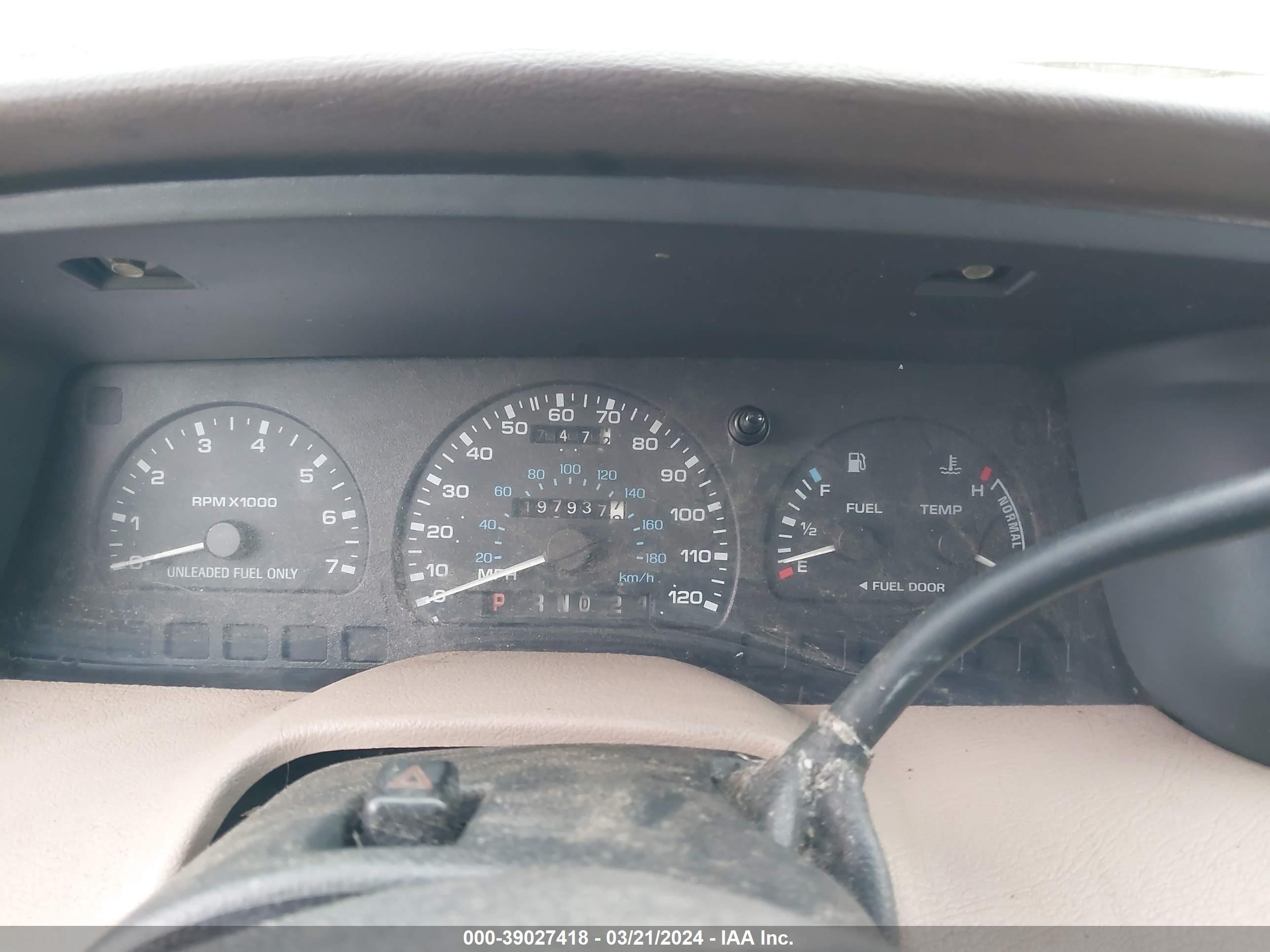 Photo 6 VIN: 2FMDA5143SBB21728 - FORD WINDSTAR 