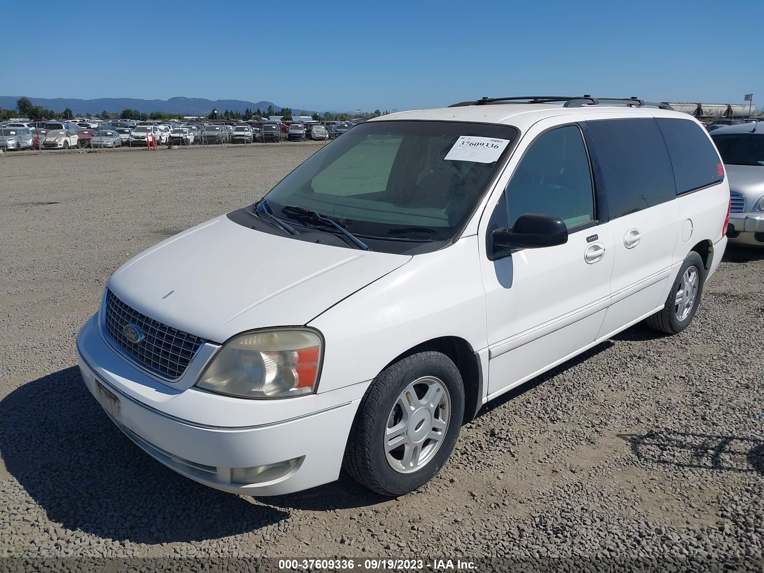 Photo 1 VIN: 2FMDA52264BA28816 - FORD FREESTAR 