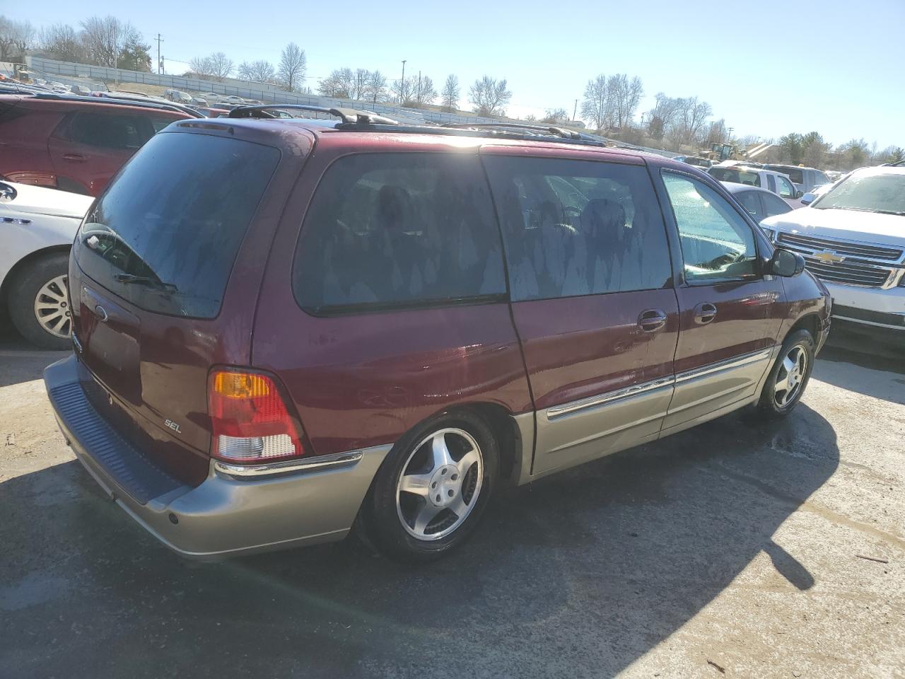 Photo 2 VIN: 2FMDA5347YBC70830 - FORD WINDSTAR 