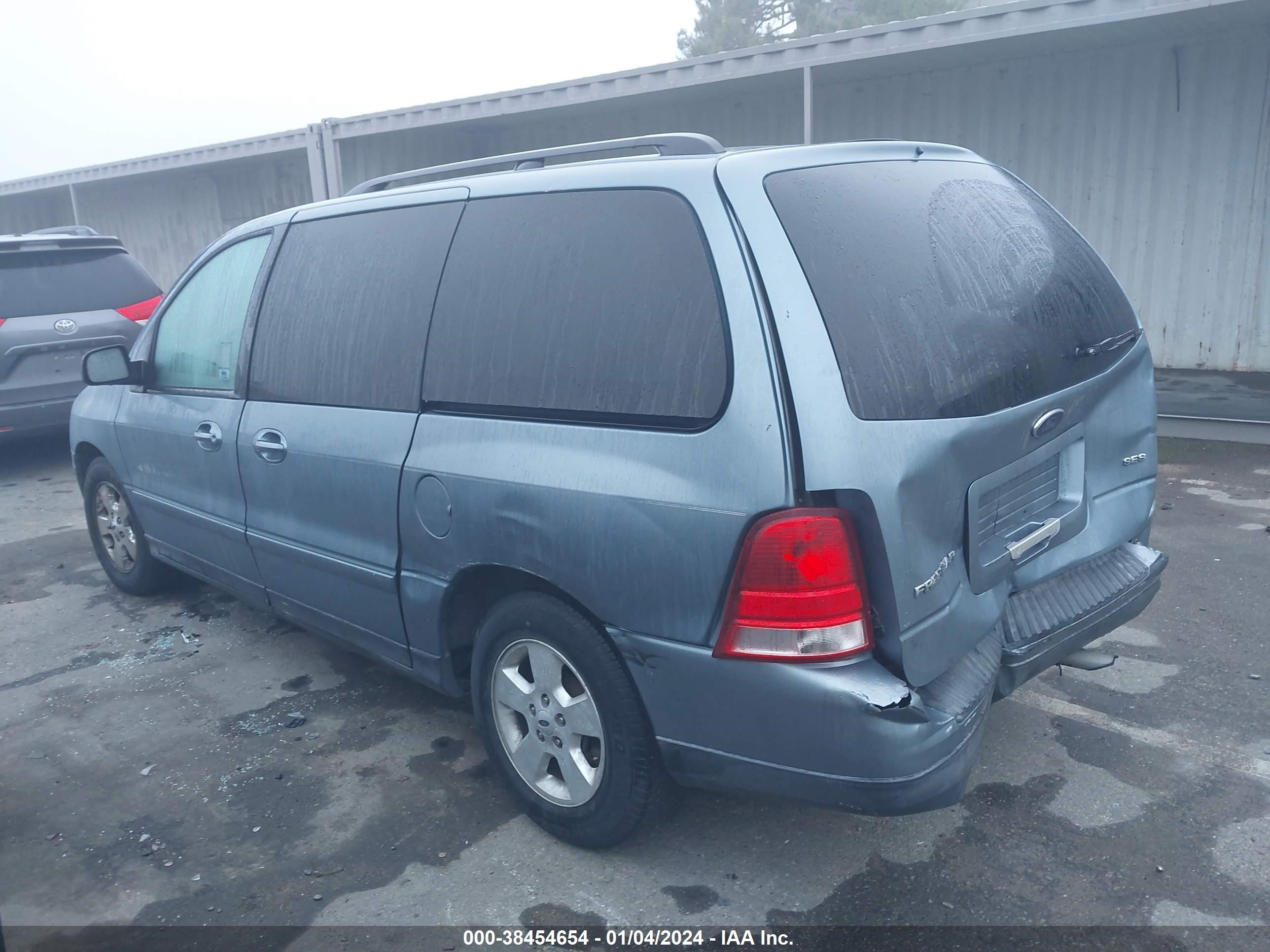 Photo 2 VIN: 2FMDA57644BA56366 - FORD FREESTAR 